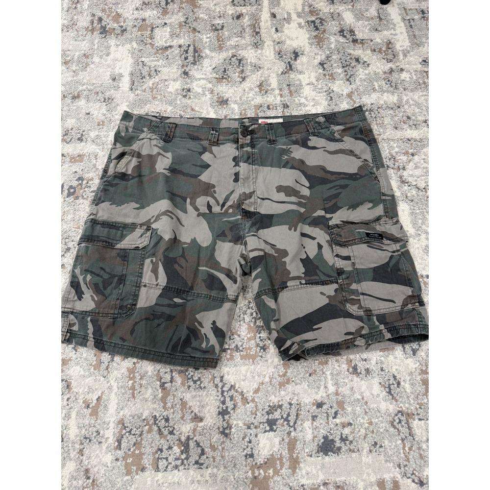 Wrangler‎ Mens Relaxed Fit Camo Cargo Shorts Green Grey 46 X 10 112336219